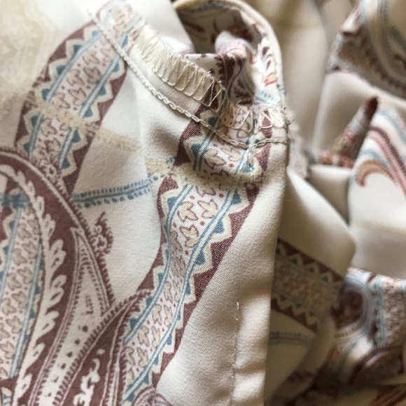 H&M Paisley Polyester 70's Vibe Button Down long sleeve sz 6 - Picture 13 of 13